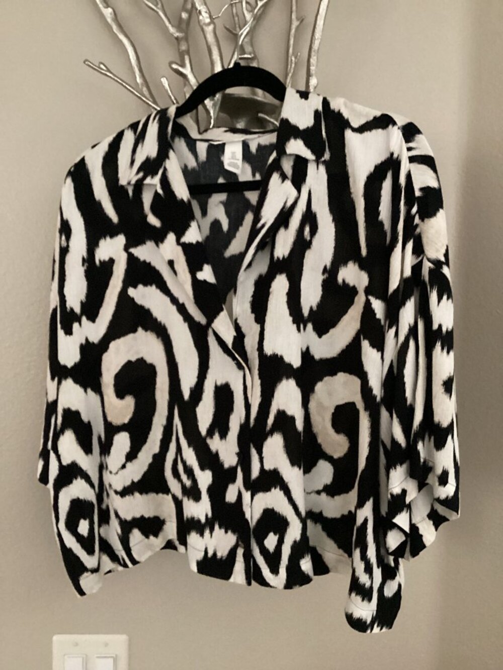 H&M Black and White Abstract Print Blouse, Size Large